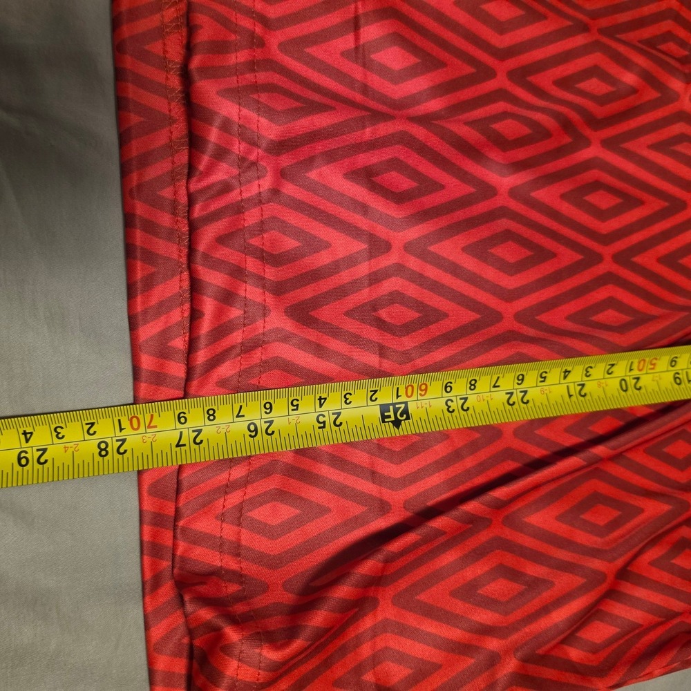 Umbro Canada Soccer Jersey Geometric Diamond Print Football 2026 Red Size Large - Picture 10 of 10